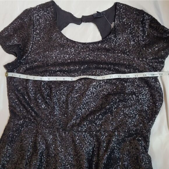 NEW Torrid black sequin cap sleeve back cutout fit and flare‎ holiday dress 12 - Picture 9 of 12
